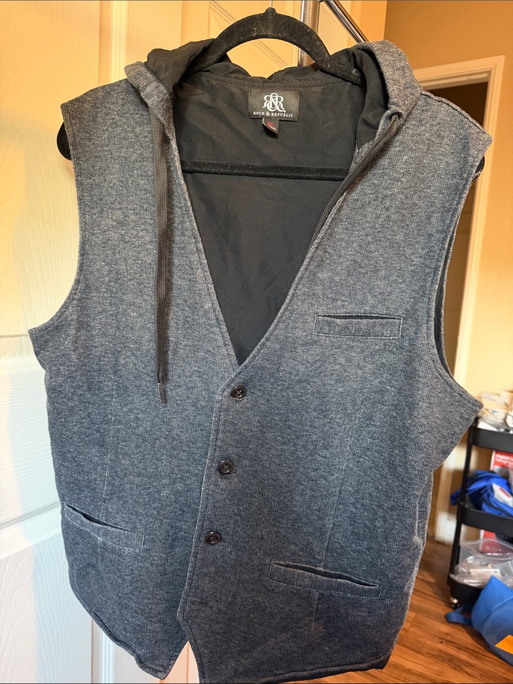 Rock & Republic Men's Charcoal Hooded Vest